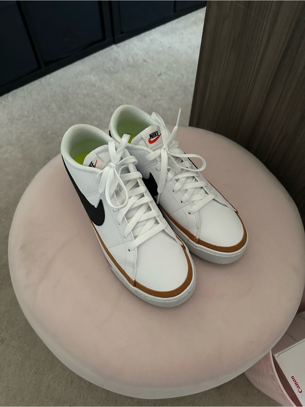 Nike Womens Legacy Sneakers - Picture 2 of 6